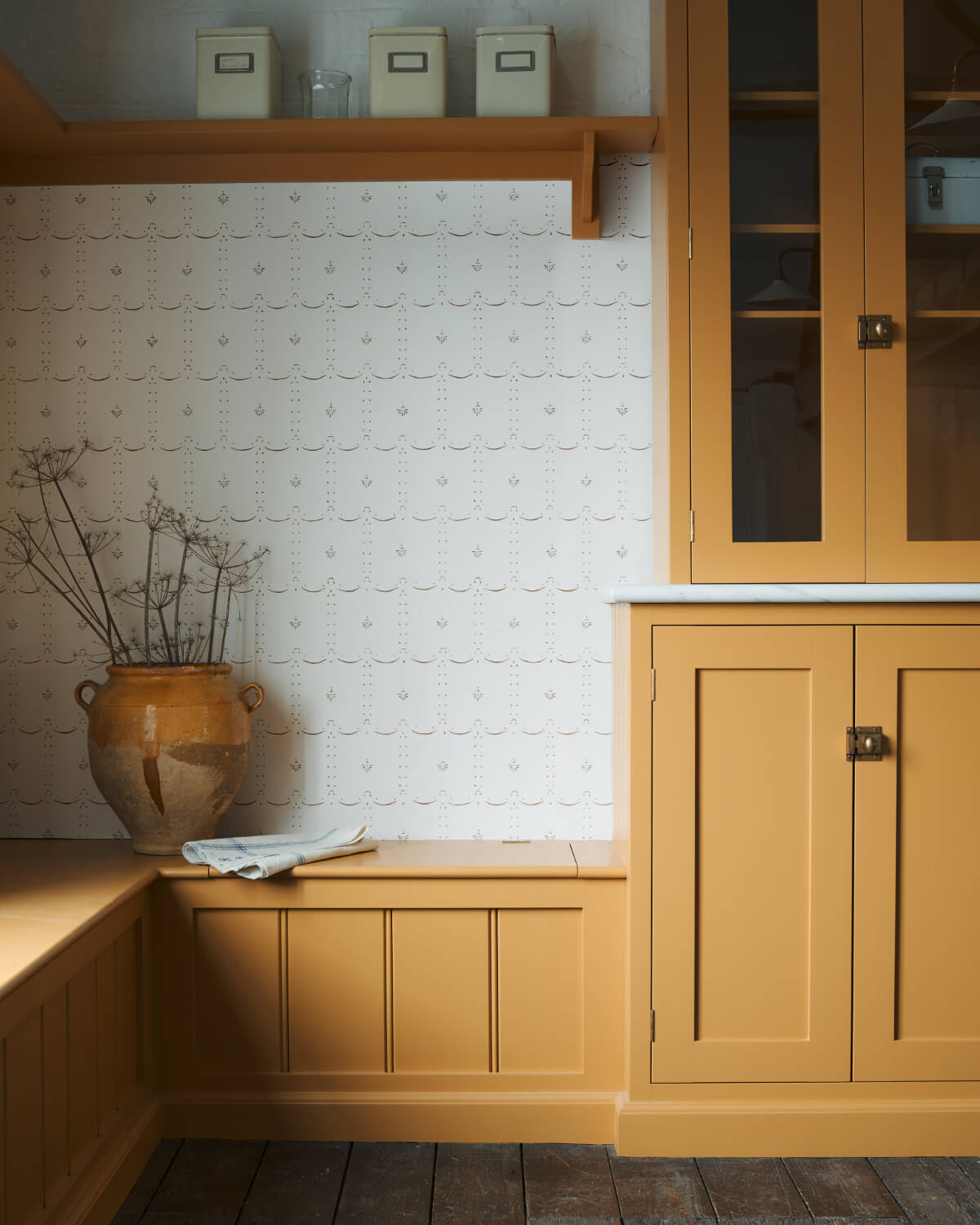 16.PetiteDitsyDelft Sepia deVOL LOW RES deVOL's Ditsy Delft Wallpaper: A Subtle Pattern Inspired by a Historic Design