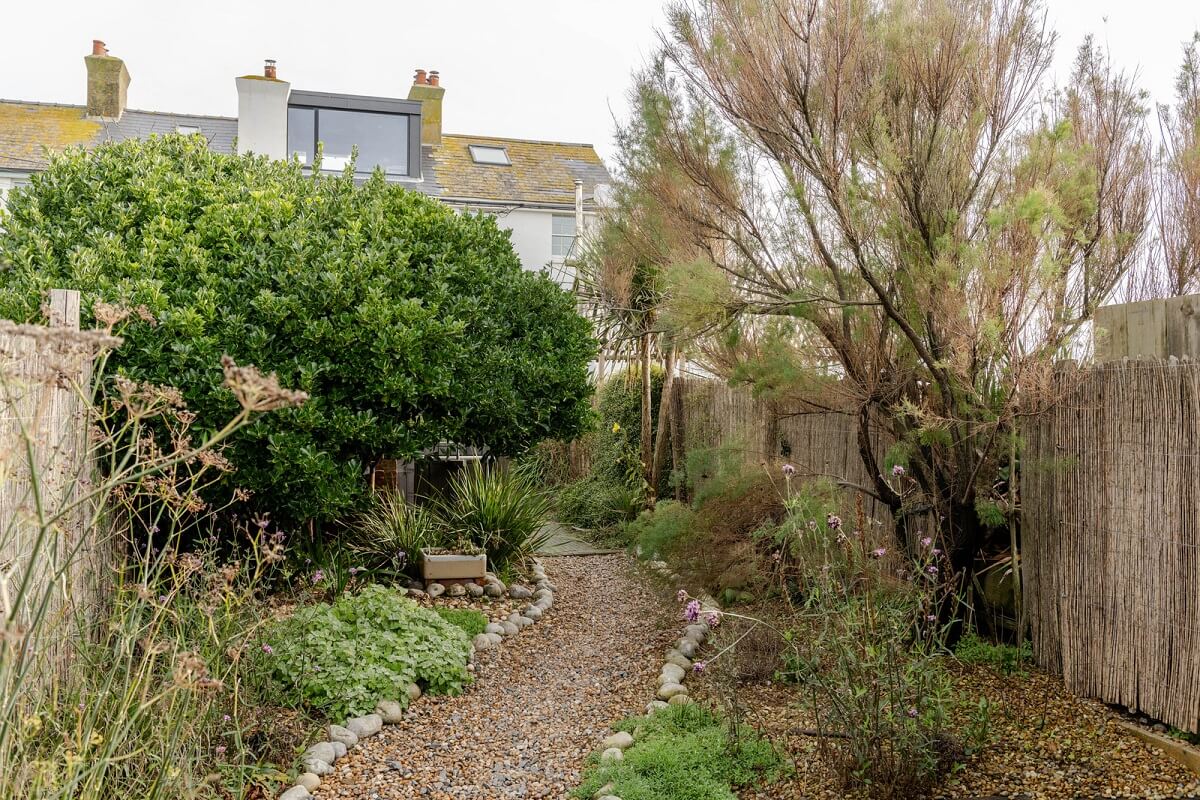 a0OP6000004fnldMAA N42 webres A Renovated Former Coastguard Cottage with Nautical Touches