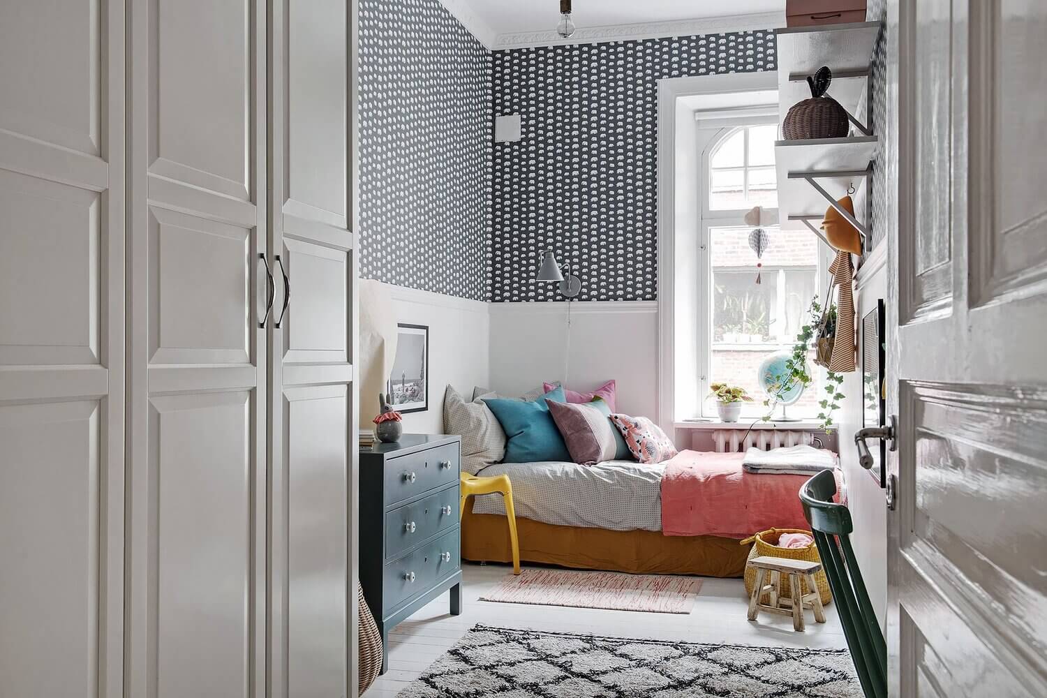 AScandinavianApartmentDecoratedwithBrightPopsofColor TheNordroom5 A Scandinavian Apartment Decorated with Bright Pops of Color