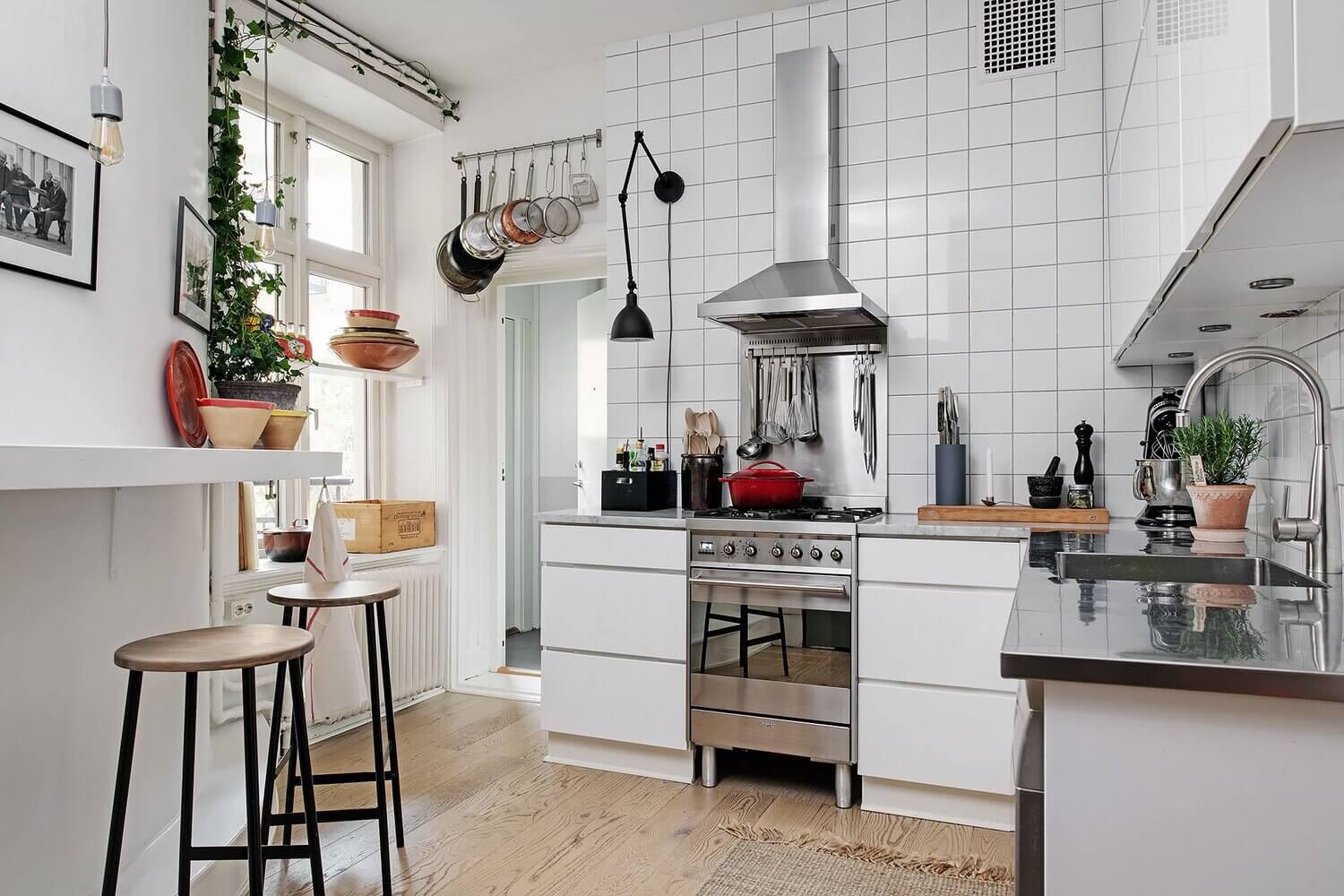 AScandinavianApartmentDecoratedwithBrightPopsofColor TheNordroom9 A Scandinavian Apartment Decorated with Bright Pops of Color