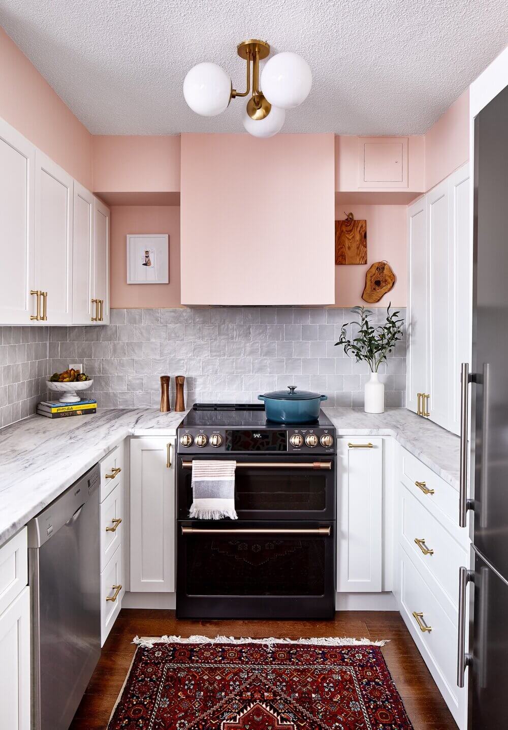 AVibrantPinkandBlueApartmentwithCleverStorageIdeas TheNordroom8 A Vibrant Pink and Blue Apartment with Clever Storage Ideas