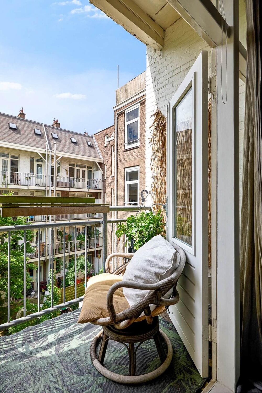balcony amsterdam apartment