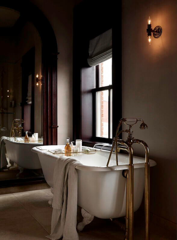 bathroom-clawfoot-bath-the-maker-hotel-new-york-nordroom