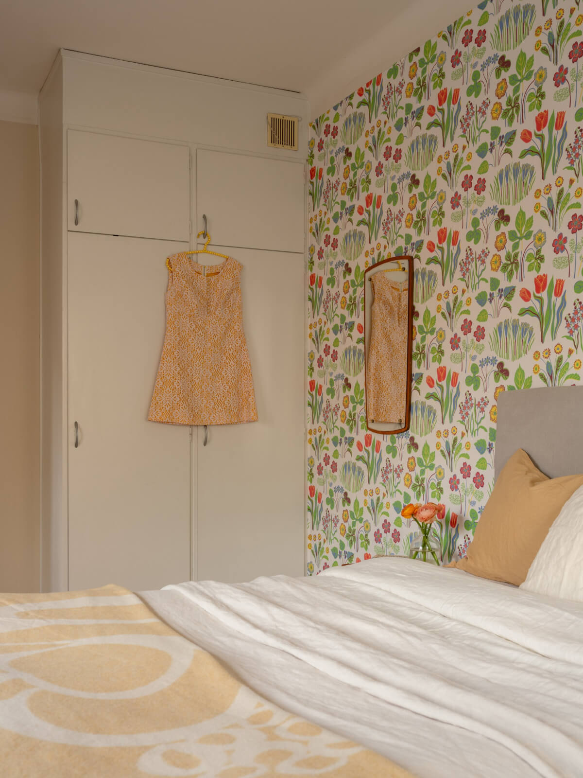 bedroom built-in wardrobes