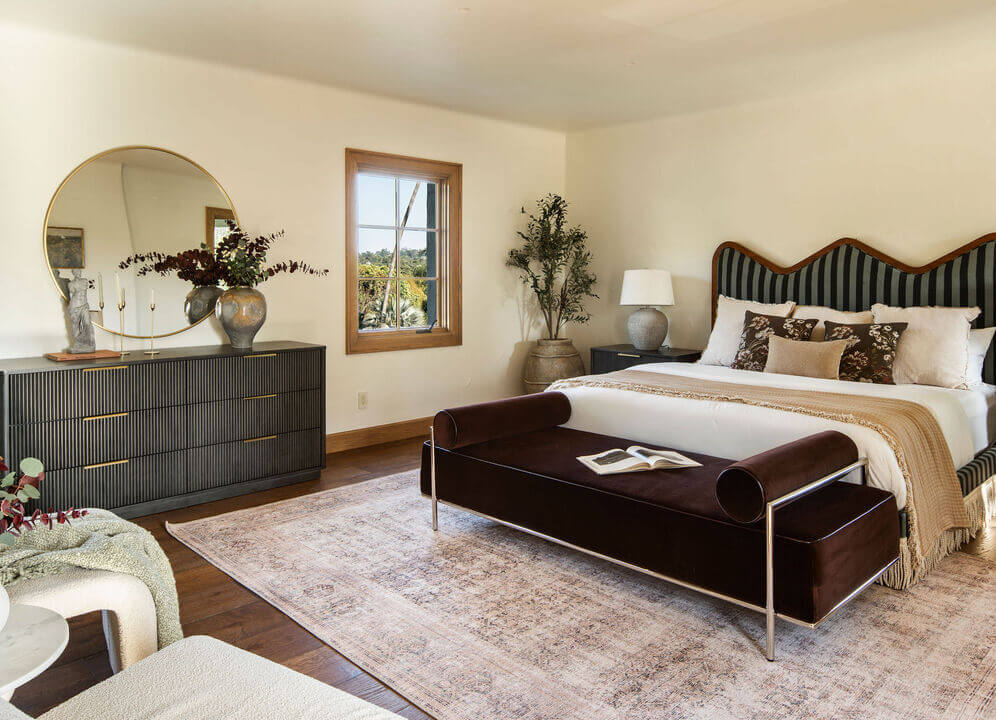 bedroom wavy headboard