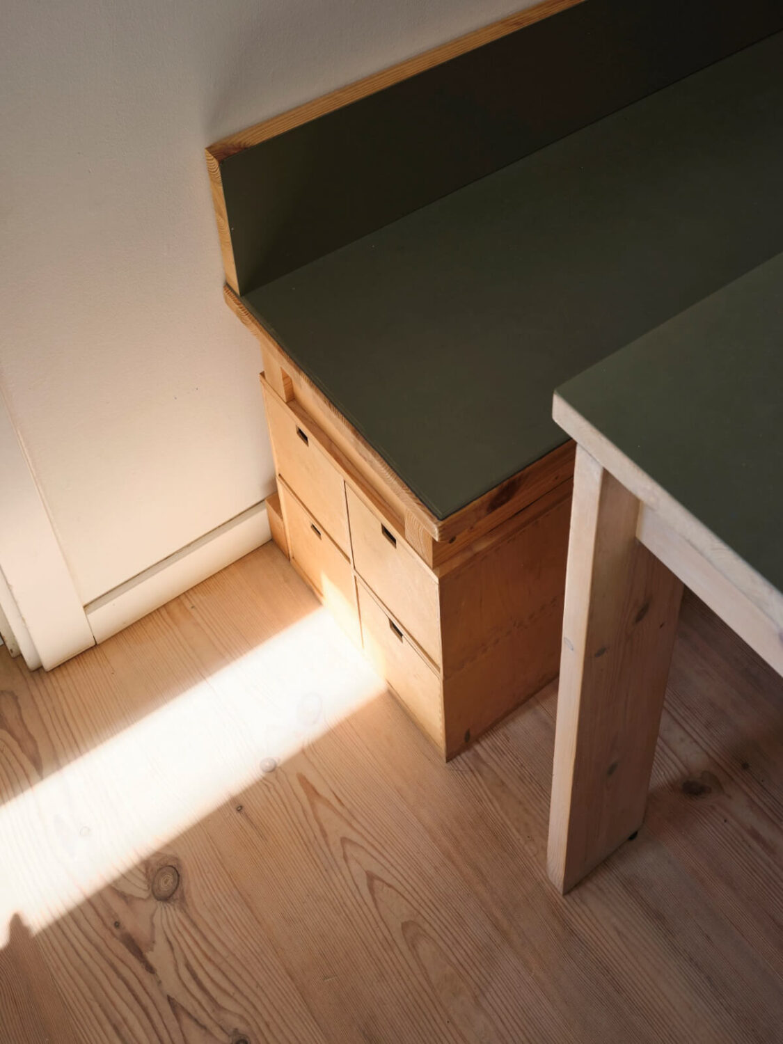 bench with storage