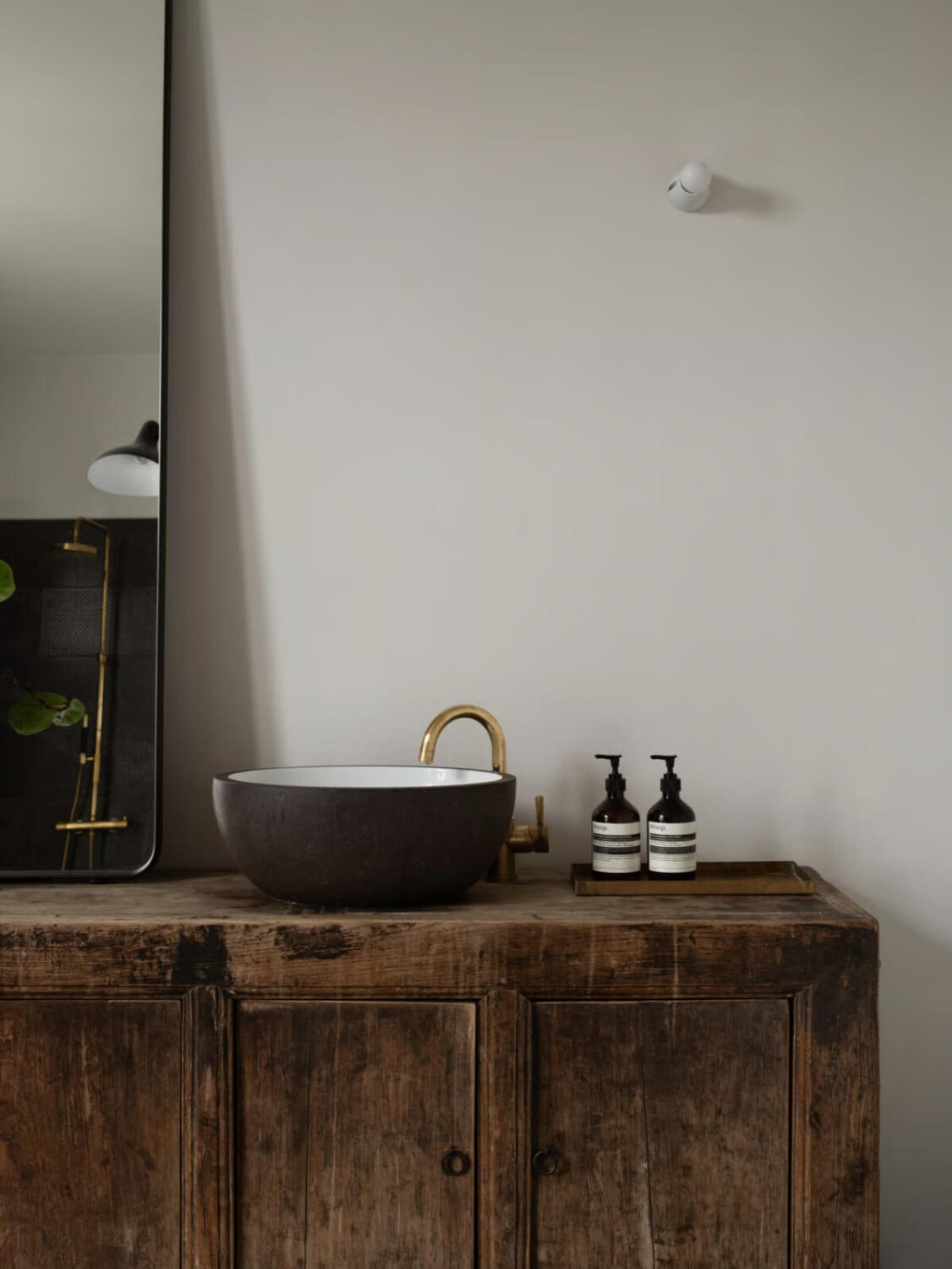 black sink