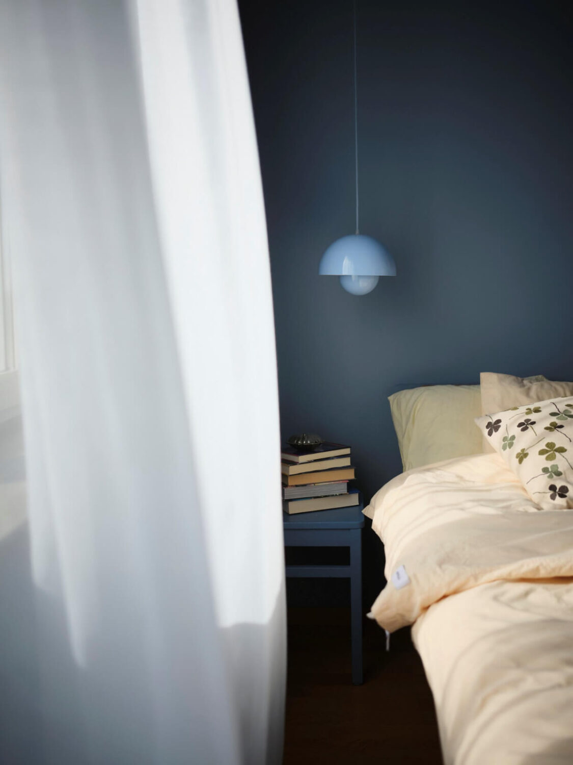 blue bedroom detail