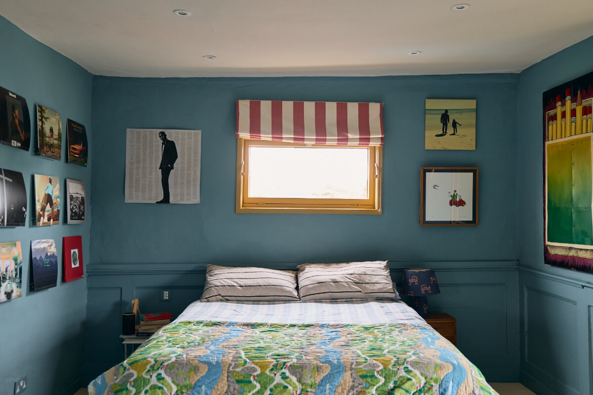 blue bedroom striped curtain