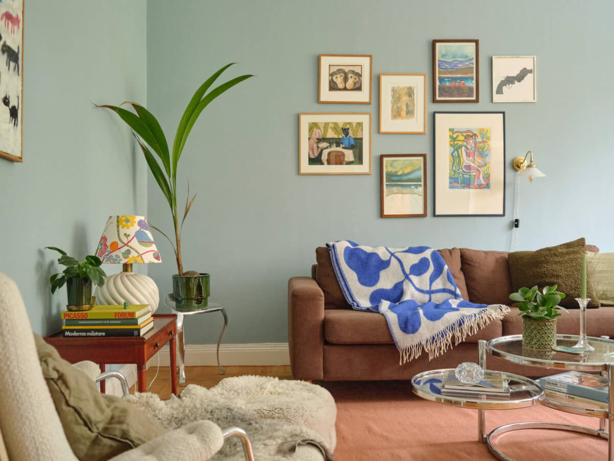 blue paint small gallery wall