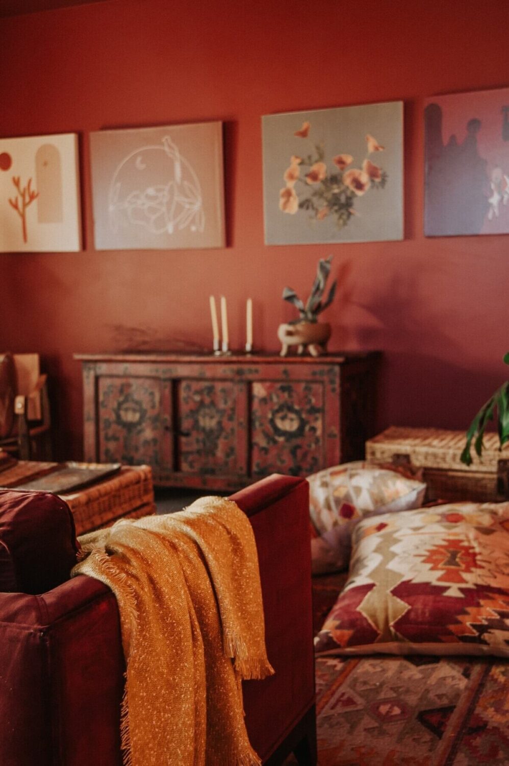 bohemian-style-living-room-floor-pillows-nordroom