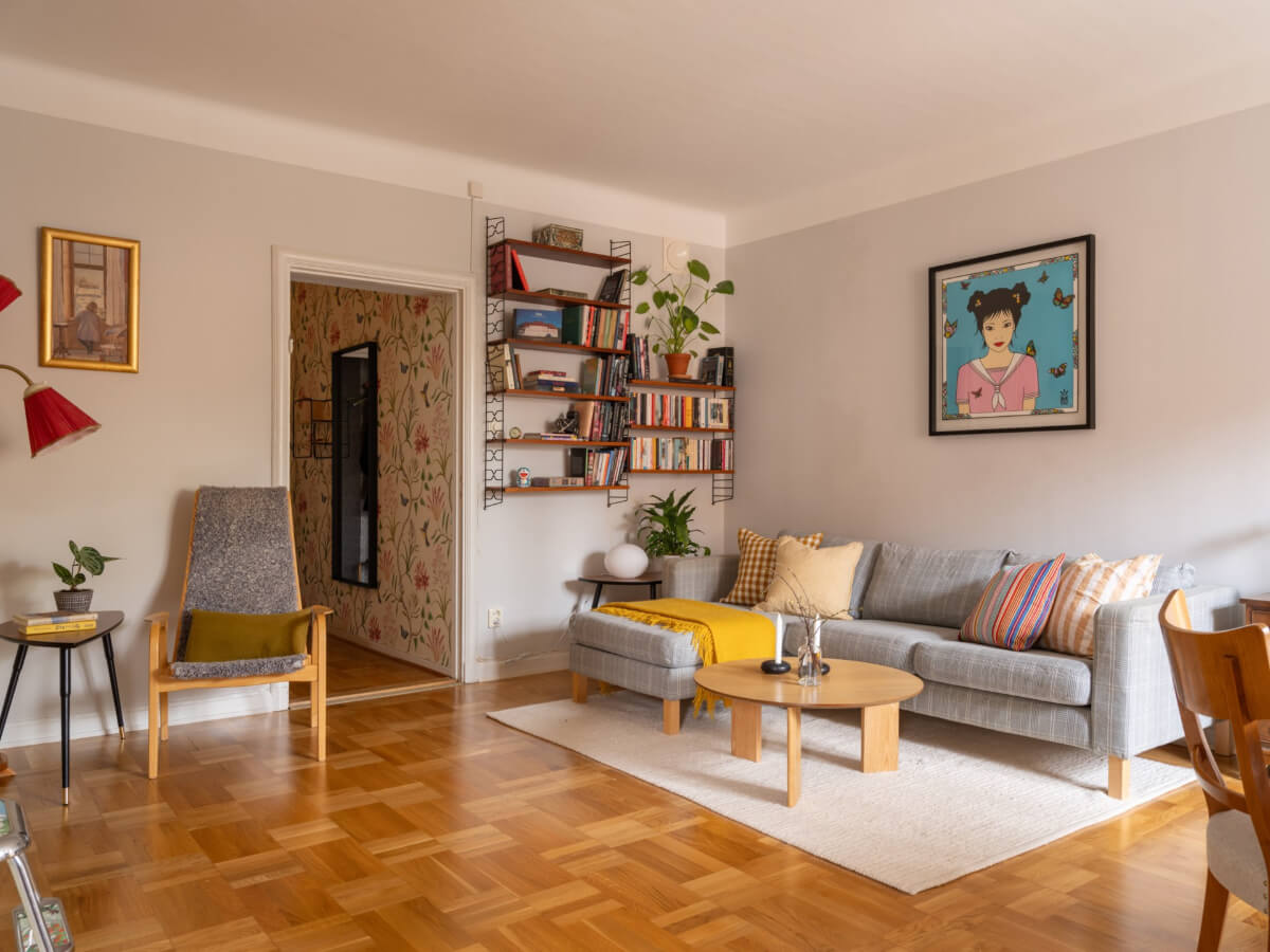 bookshelves living room