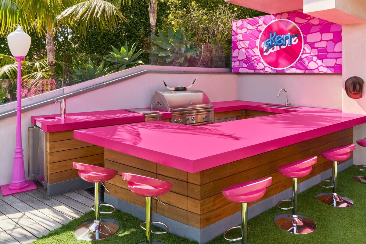 c8db77f3 e6a7 416a abc0 74a4f94c13d9 Stay in Barbie's Malibu DreamHouse - Ken's Way!