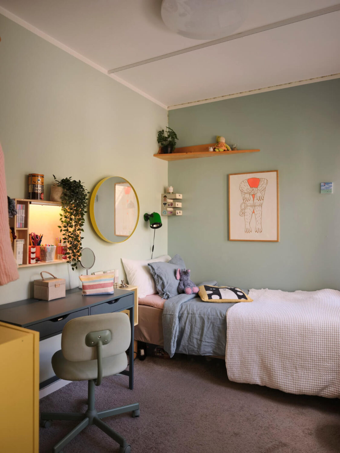 childrens bedroom