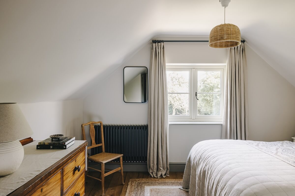 cottage-bedroom-slanted-ceiling