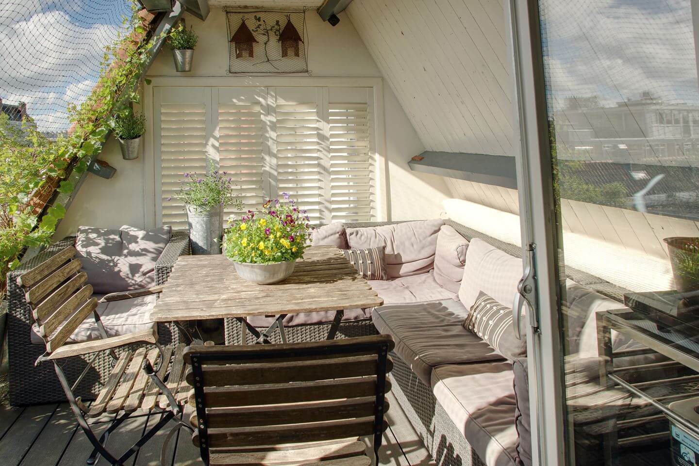 cozy roof terrace