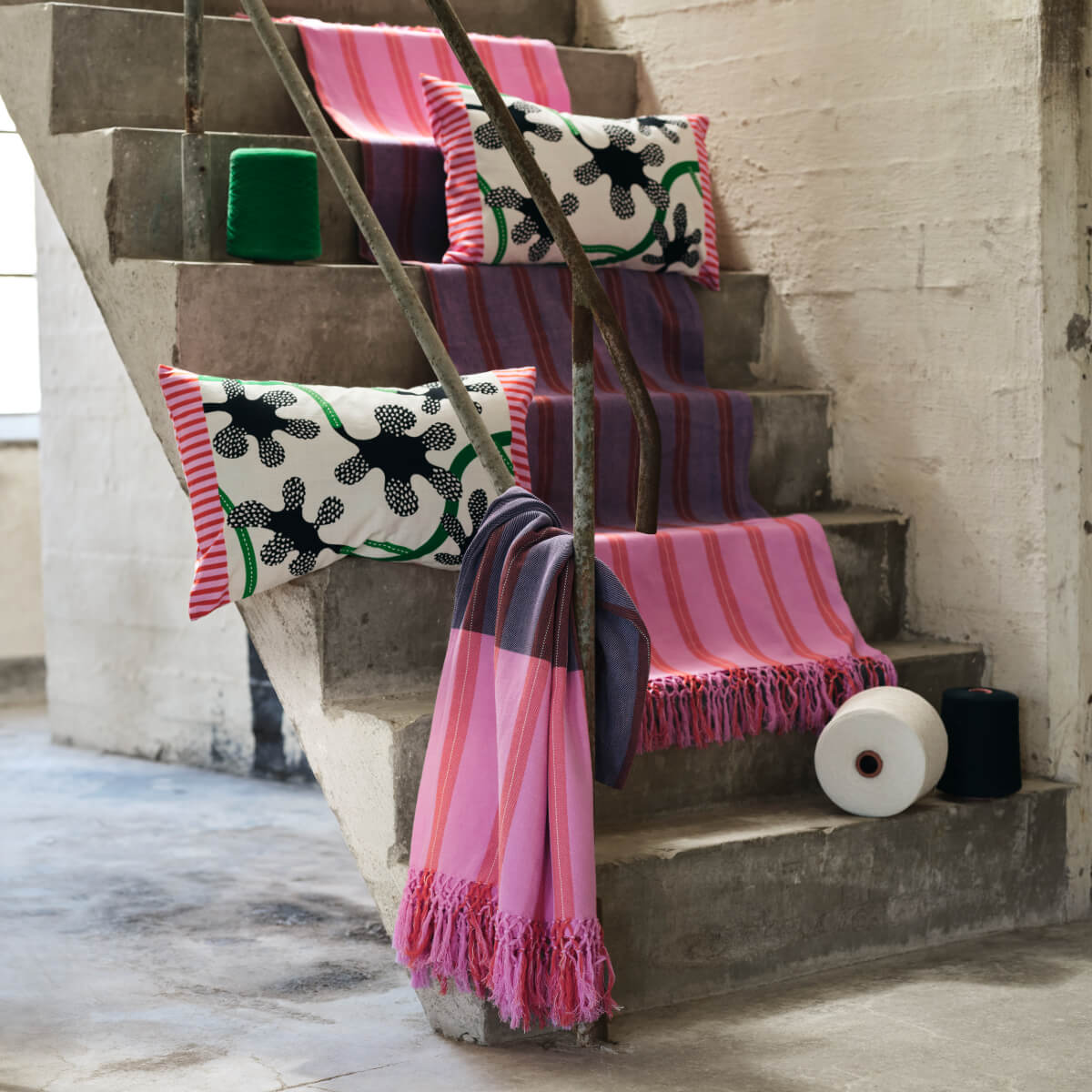 cuhsions-blankets-ikea-mavinn-collection-part-3-nordroom.jpg
