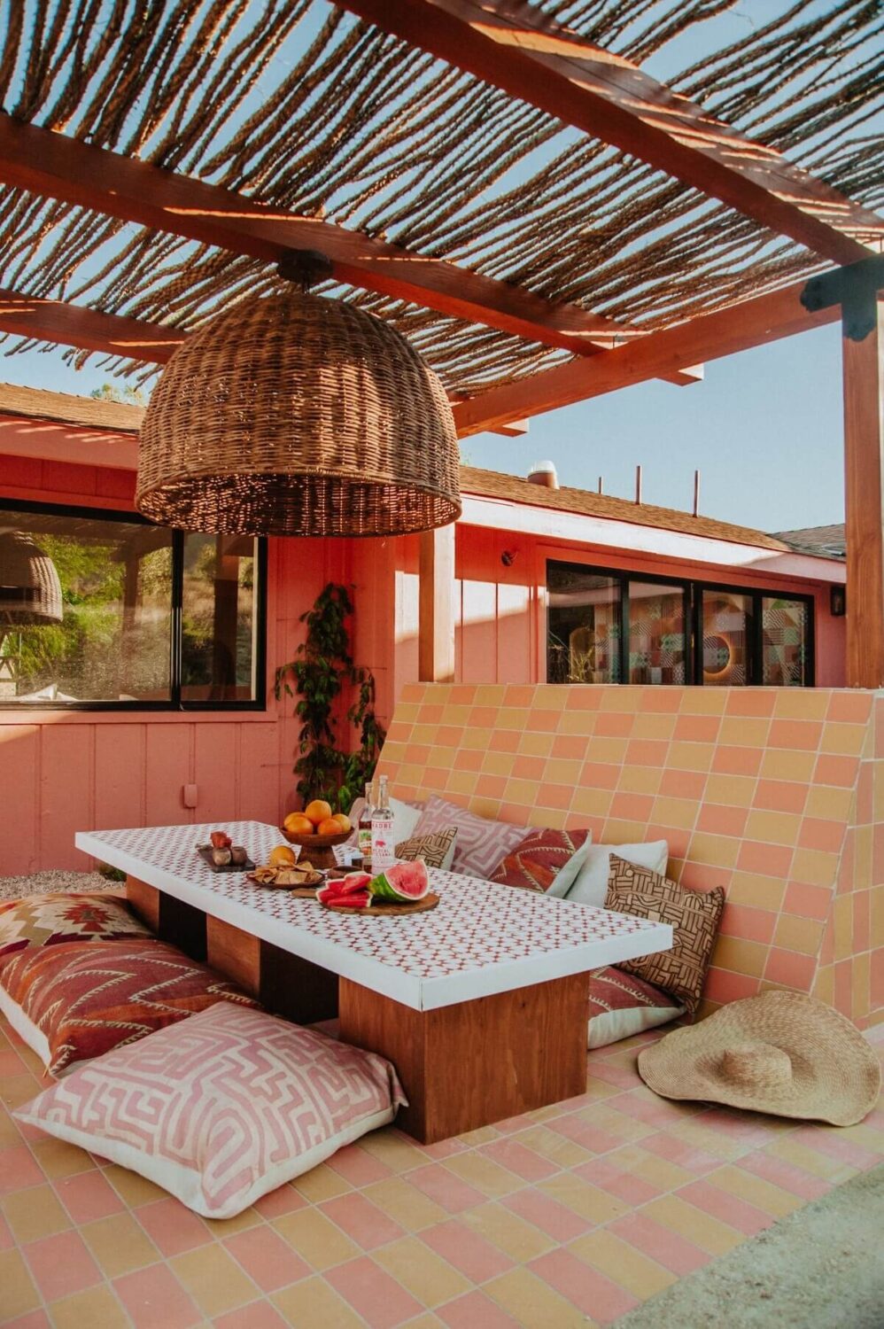 dining-area-airbnb-morongo-valley-nordroom