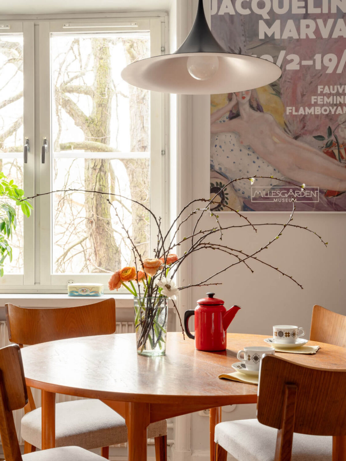 dining table detail