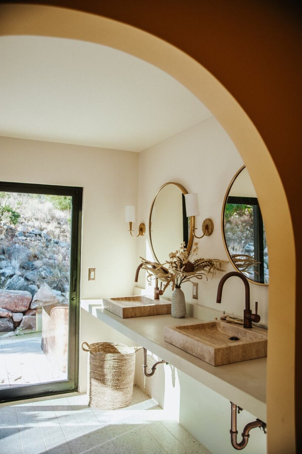en-suite-bathroom-arched-doorway-double-sink-nordroom
