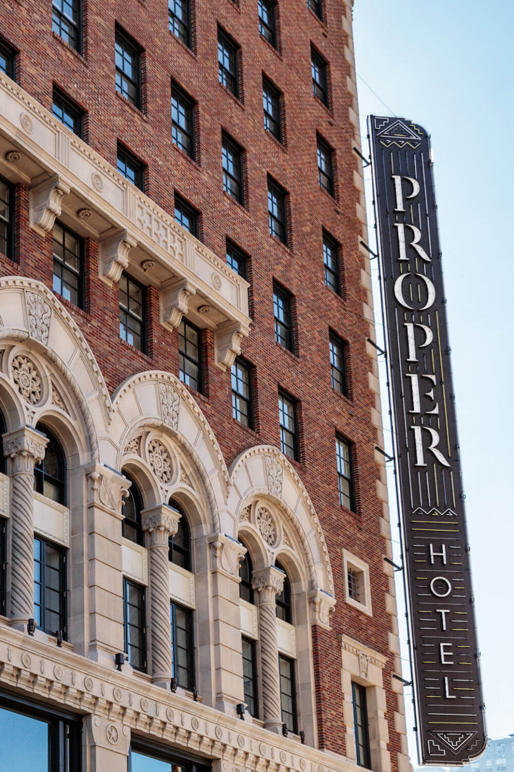 exterior-downtown-los-angeles-proper-hotel-nordoom