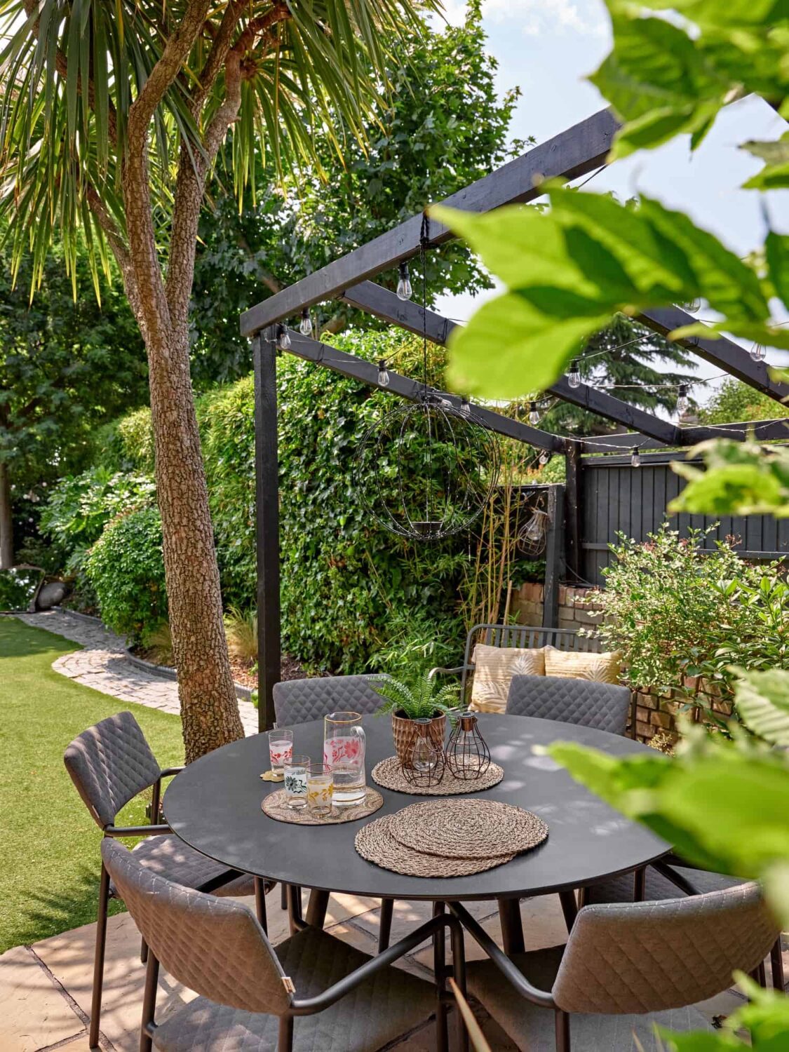 garden dining table