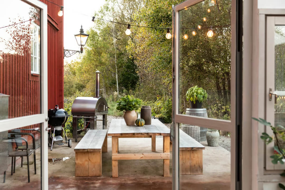 glass doors to garden