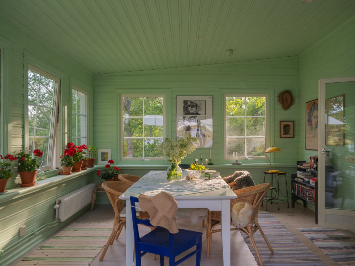 green garden room lakeside home