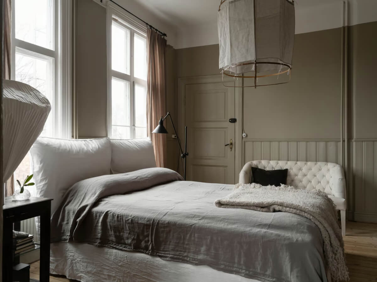 greige bedroom