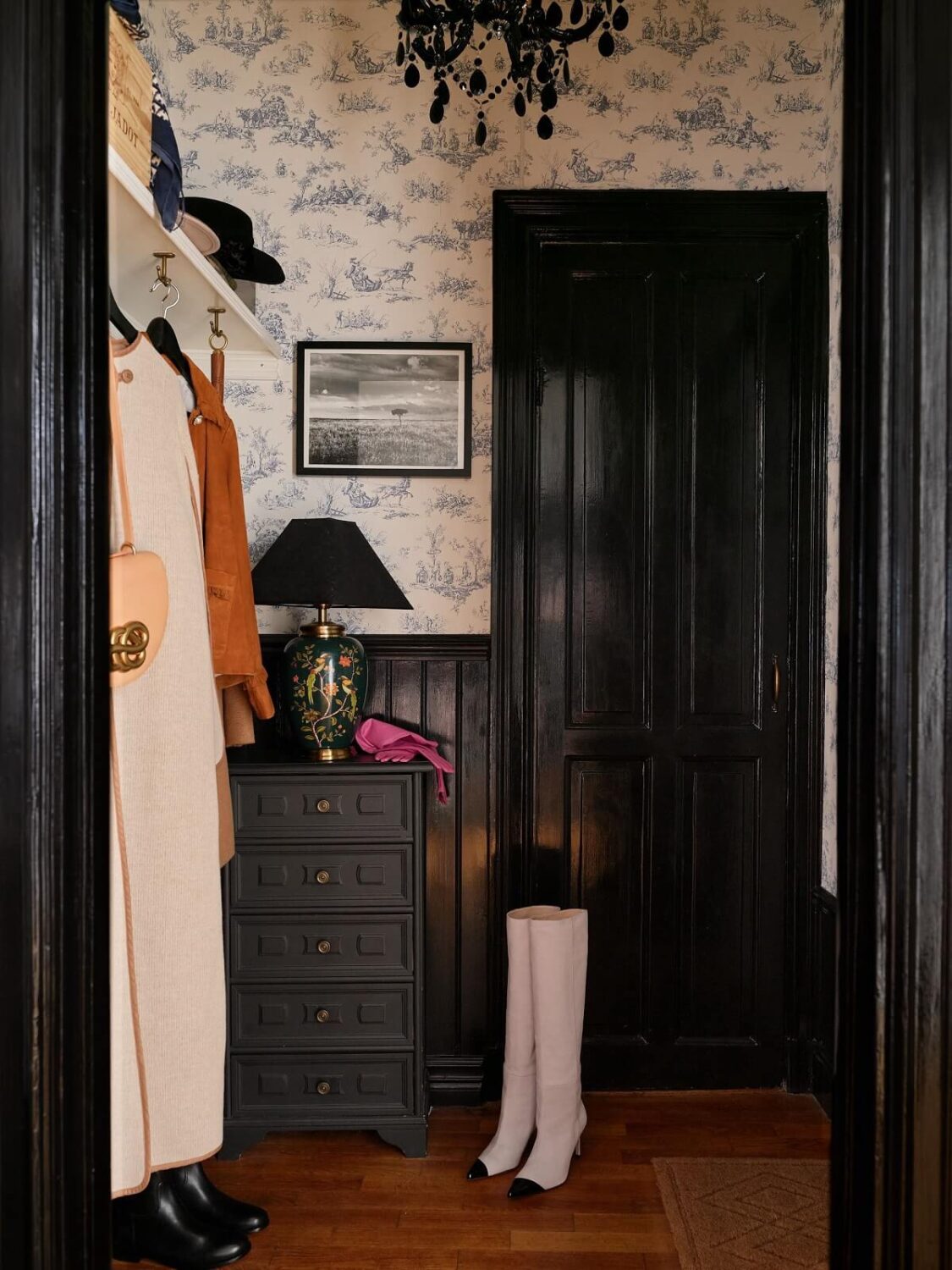 hallway-with-wallpaper-and-black-front-door-nordroom