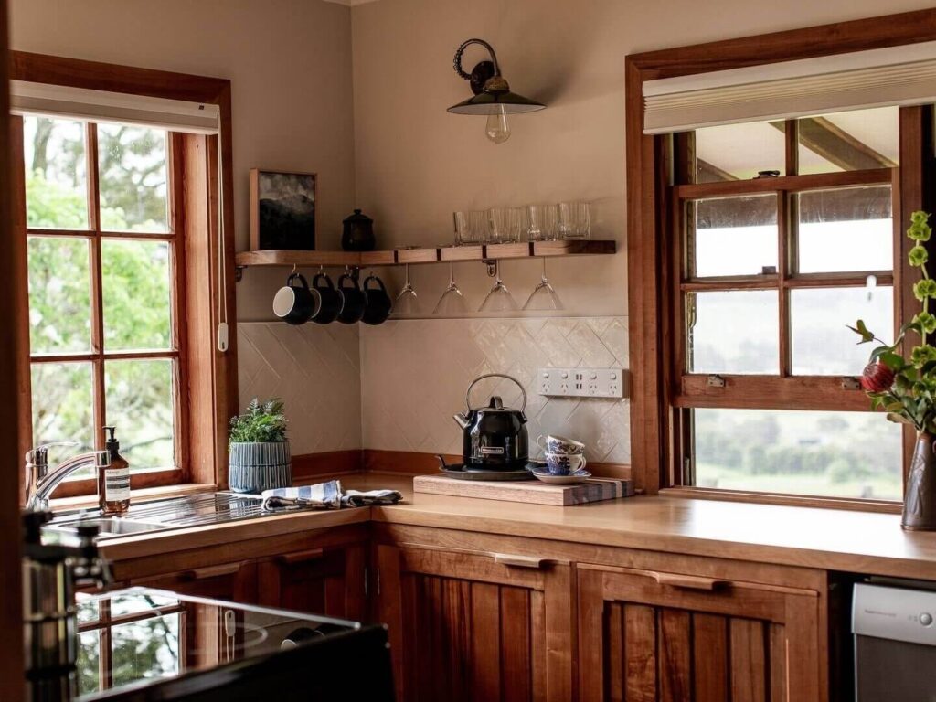 hand-built-eco-luxe-cottage-tasmania-nordroom