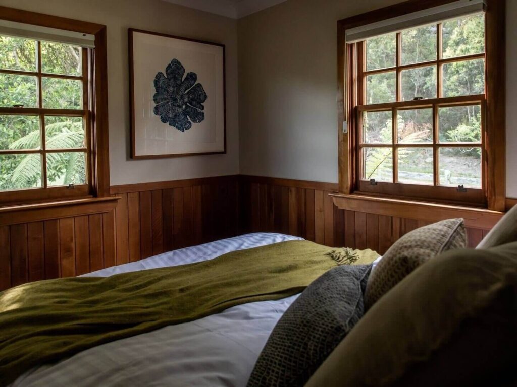 hand-built-eco-luxe-cottage-tasmania-nordroom