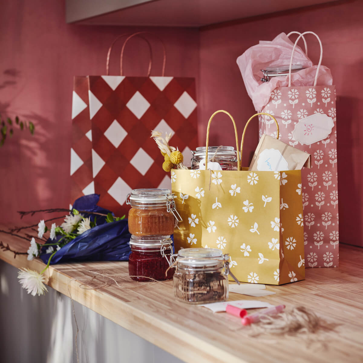 IKEA_KOSSEBAR_gift bag