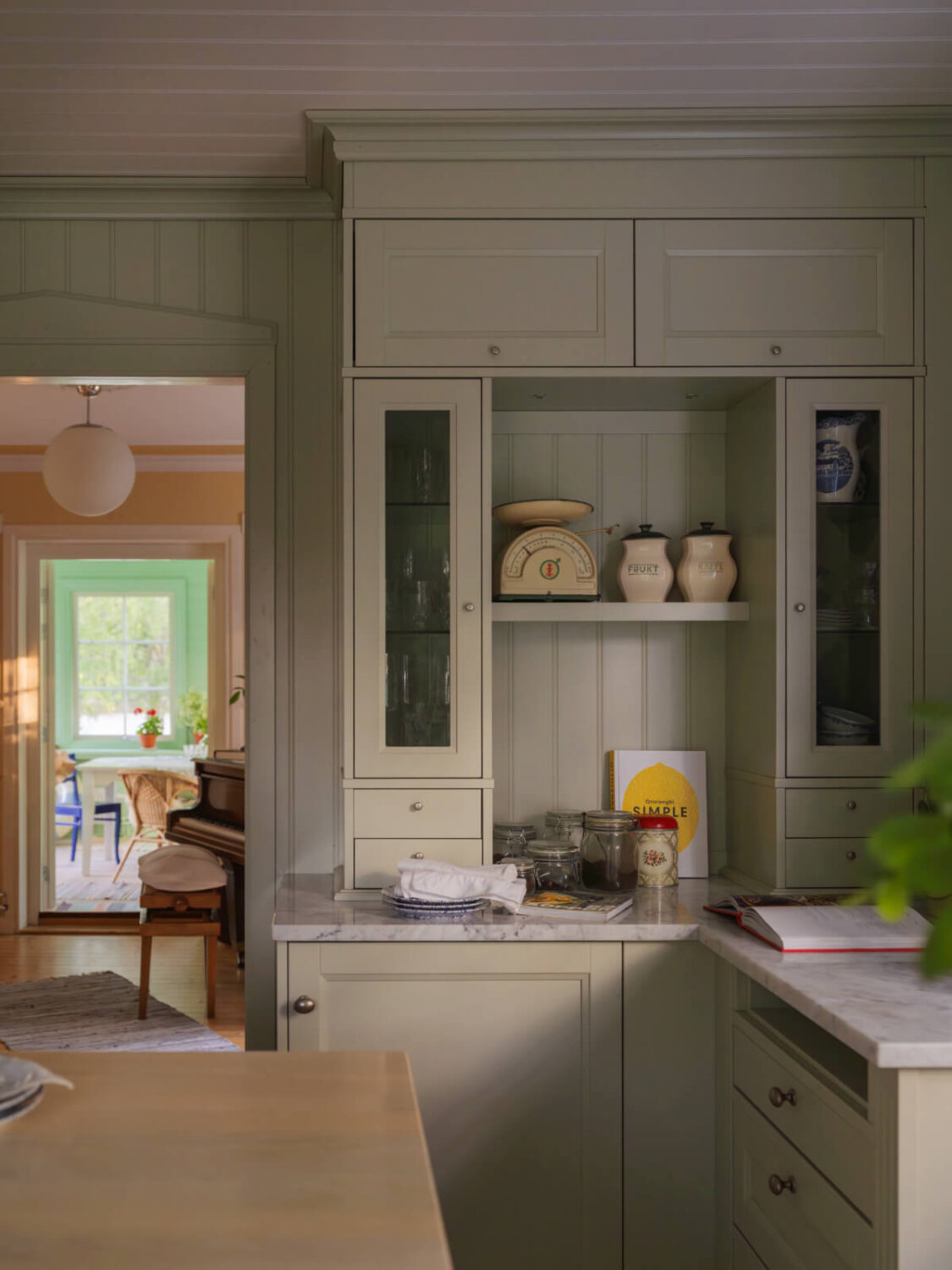 kitchen cabinets