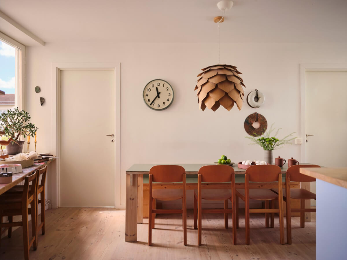 kitchen dining table