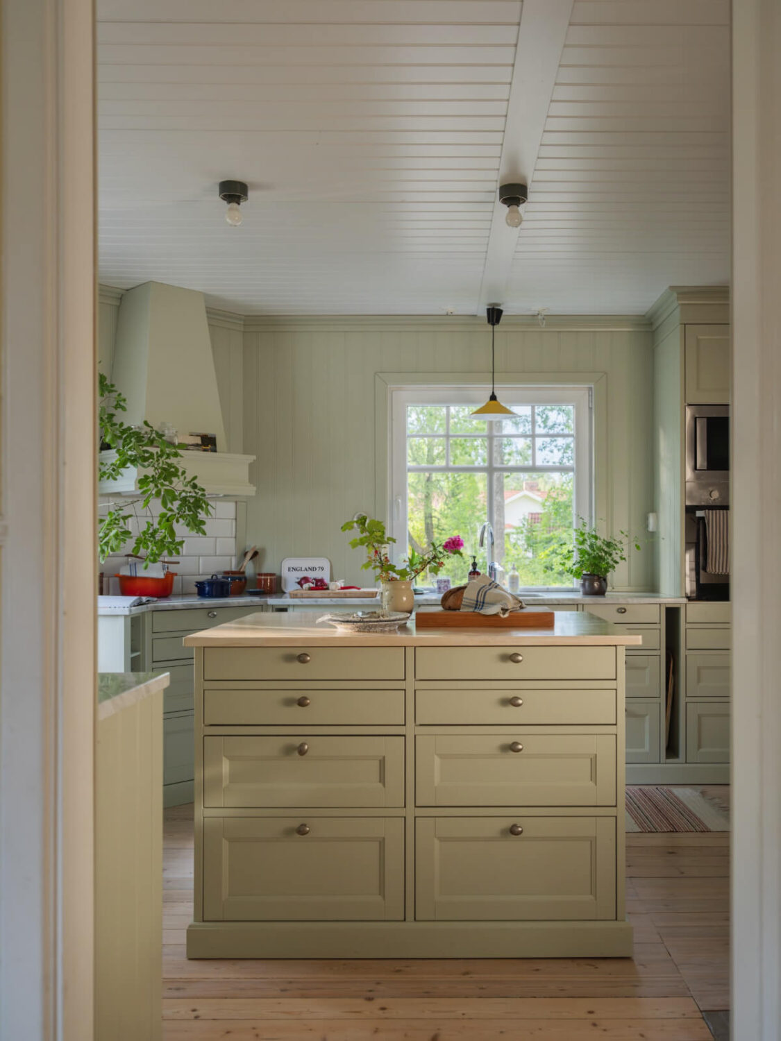 kitchen island