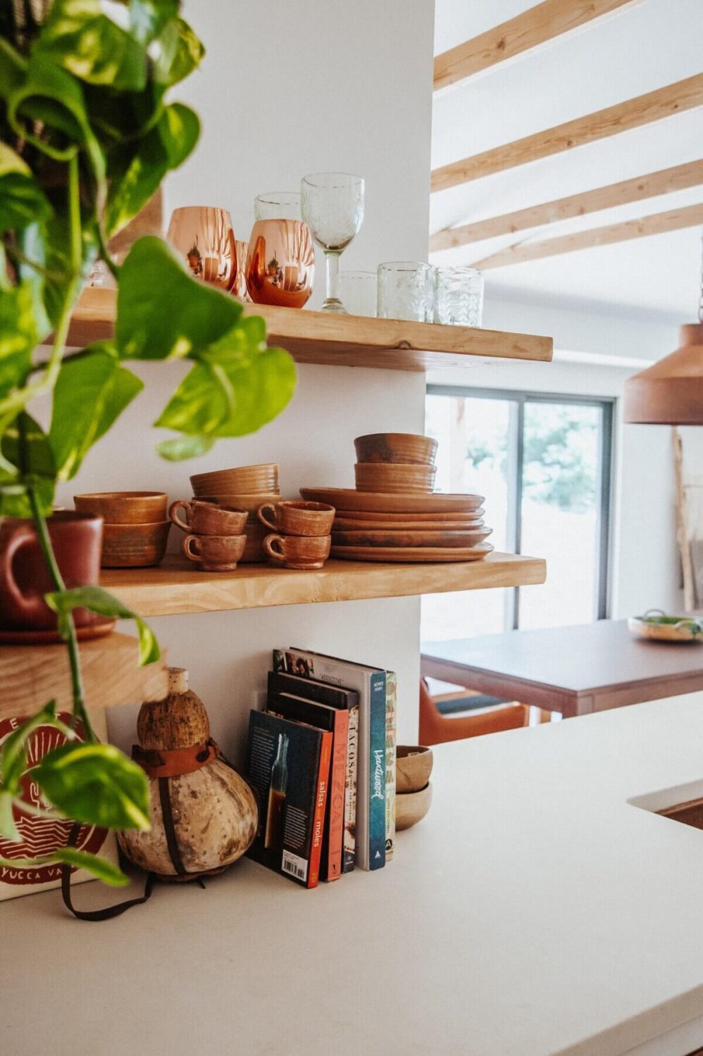 kitchen-shelves-plants-airbnb-nordroom