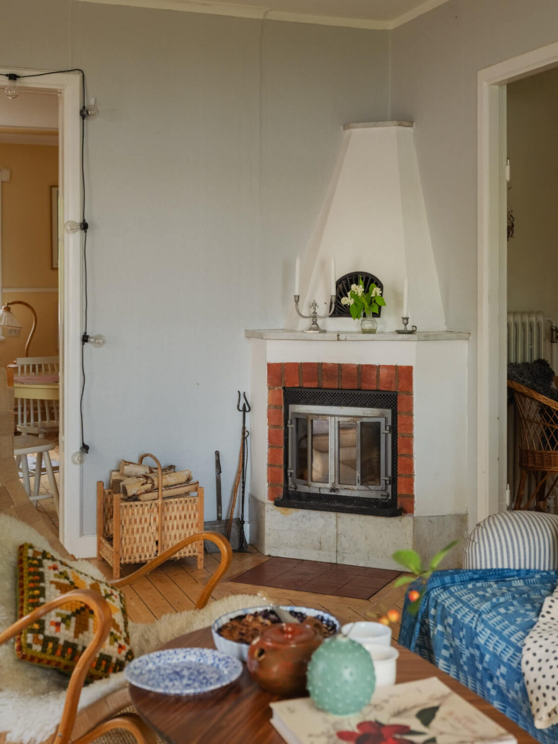living room corner fireplace