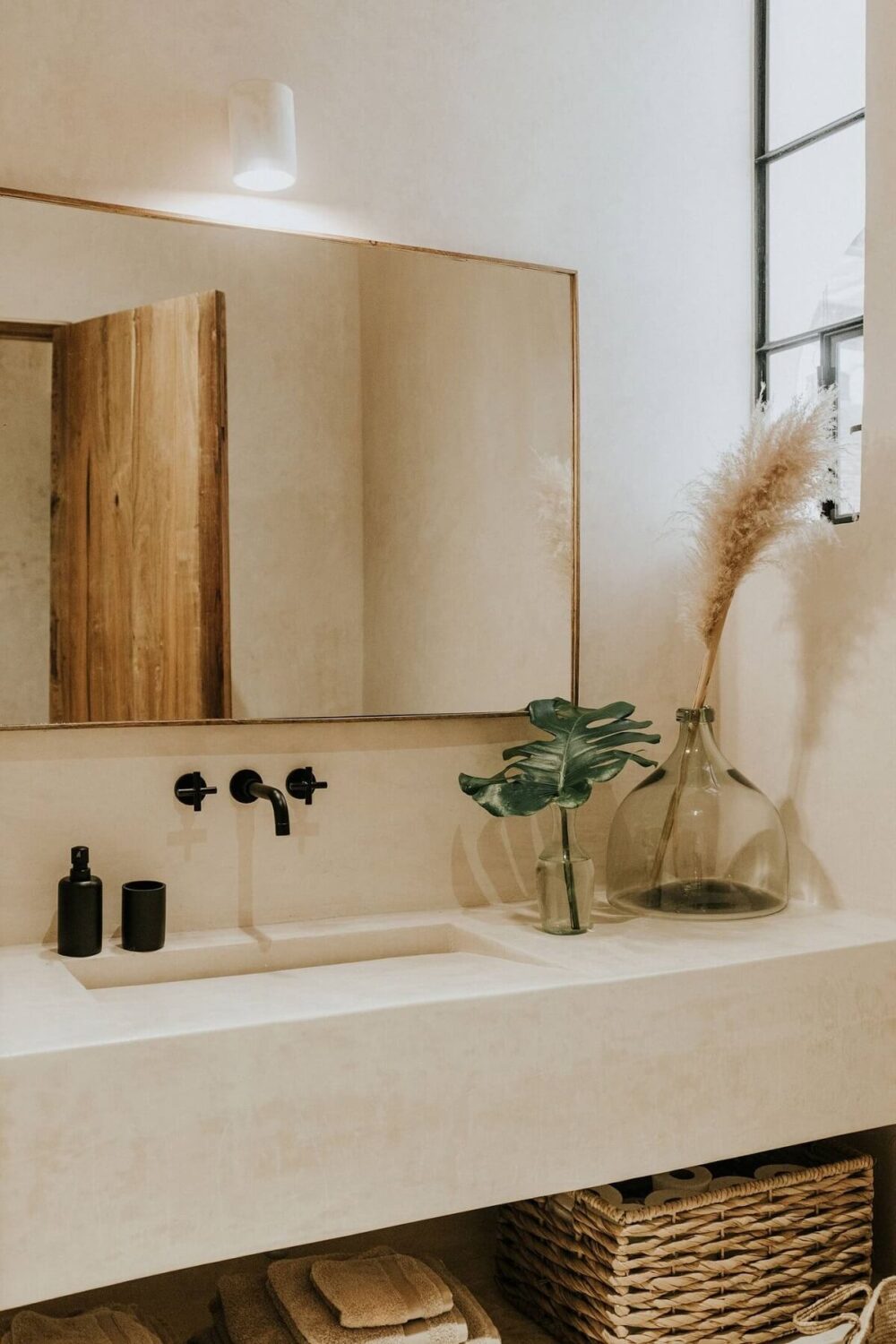 modern-bathroom-black-fittings-airbnb-tulum-mexico-nordroom