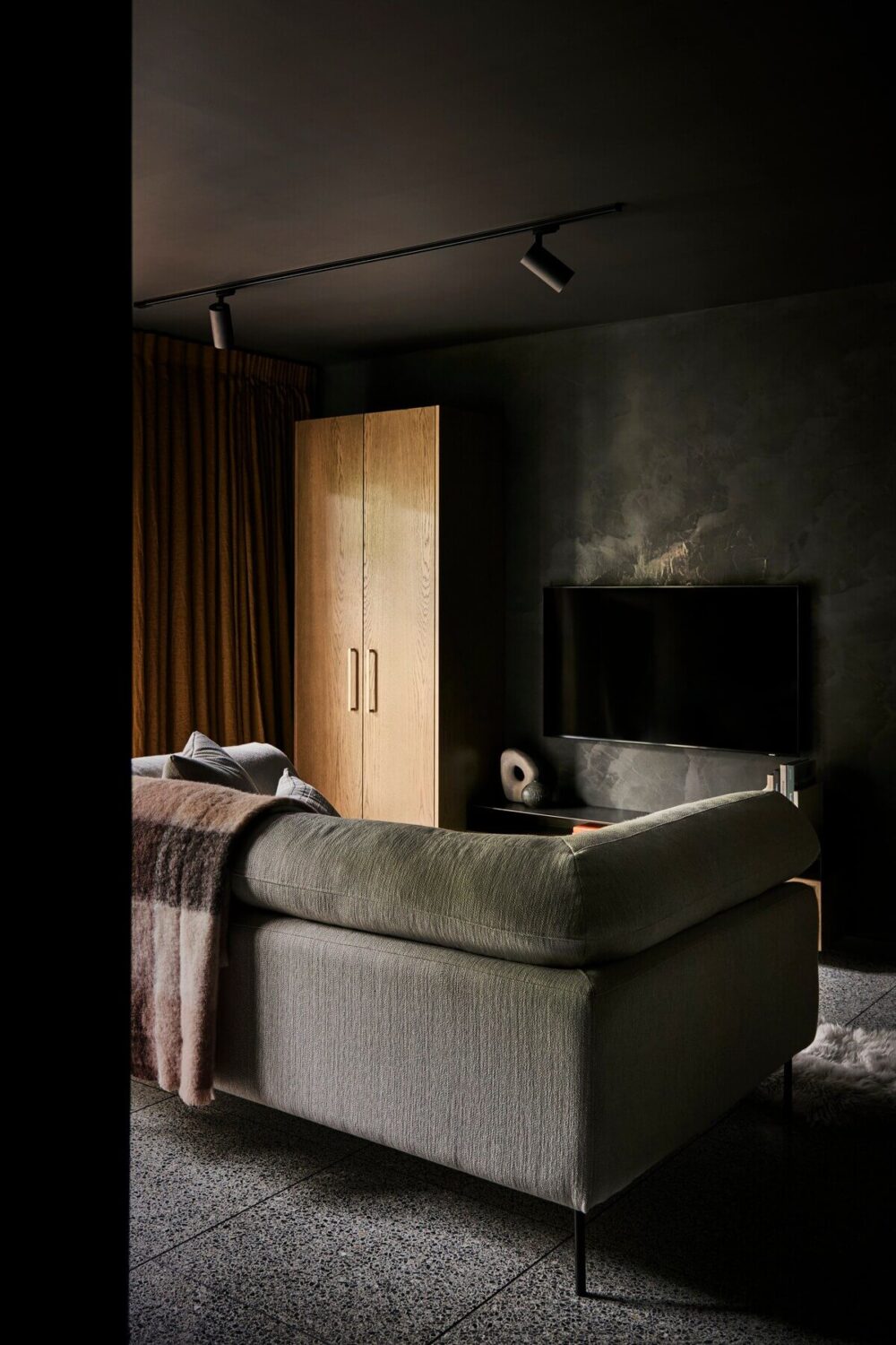 moody-airbnb-apartment-australia-terrazzo-floor-nordroom
