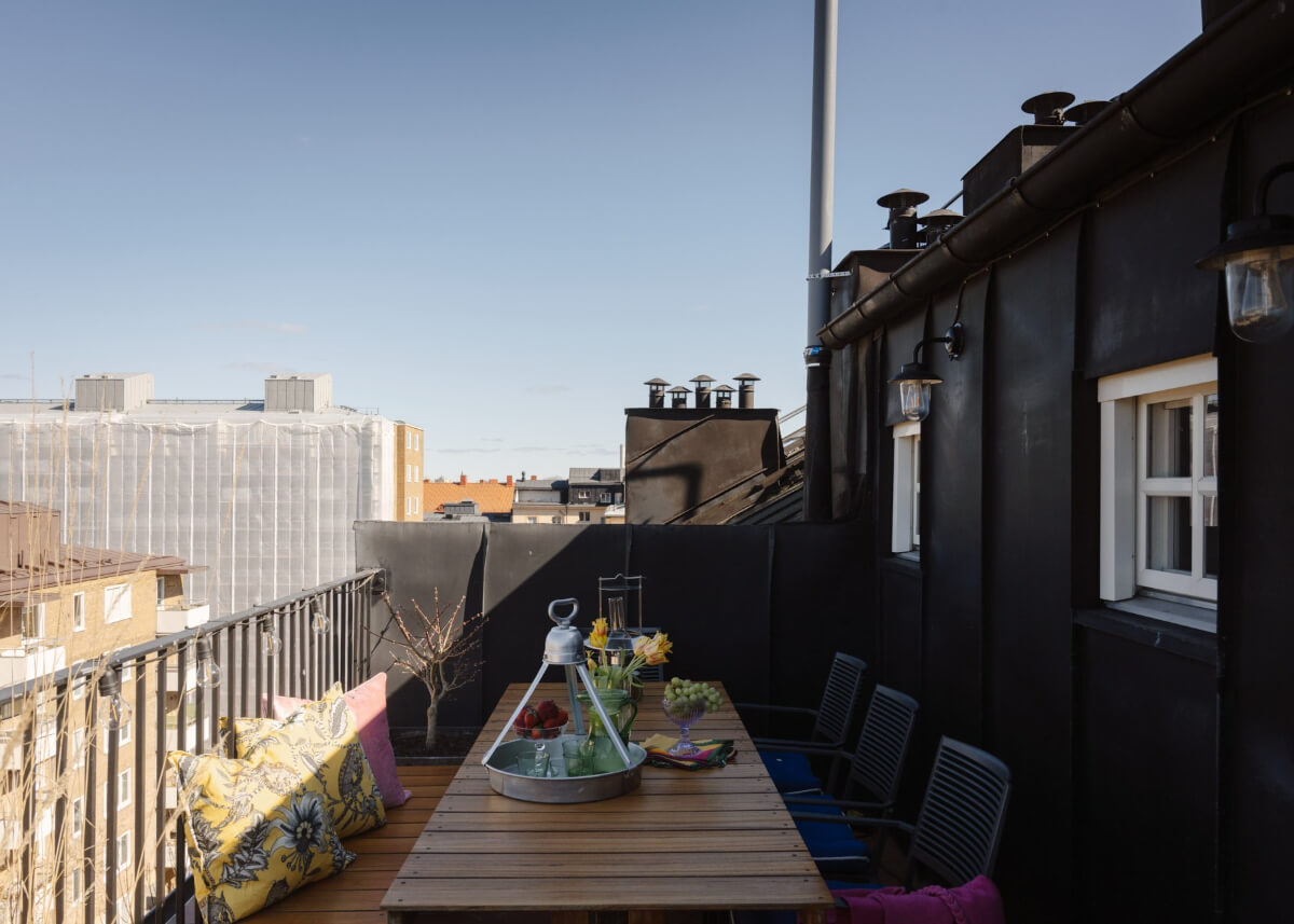 roof terrace dining spot