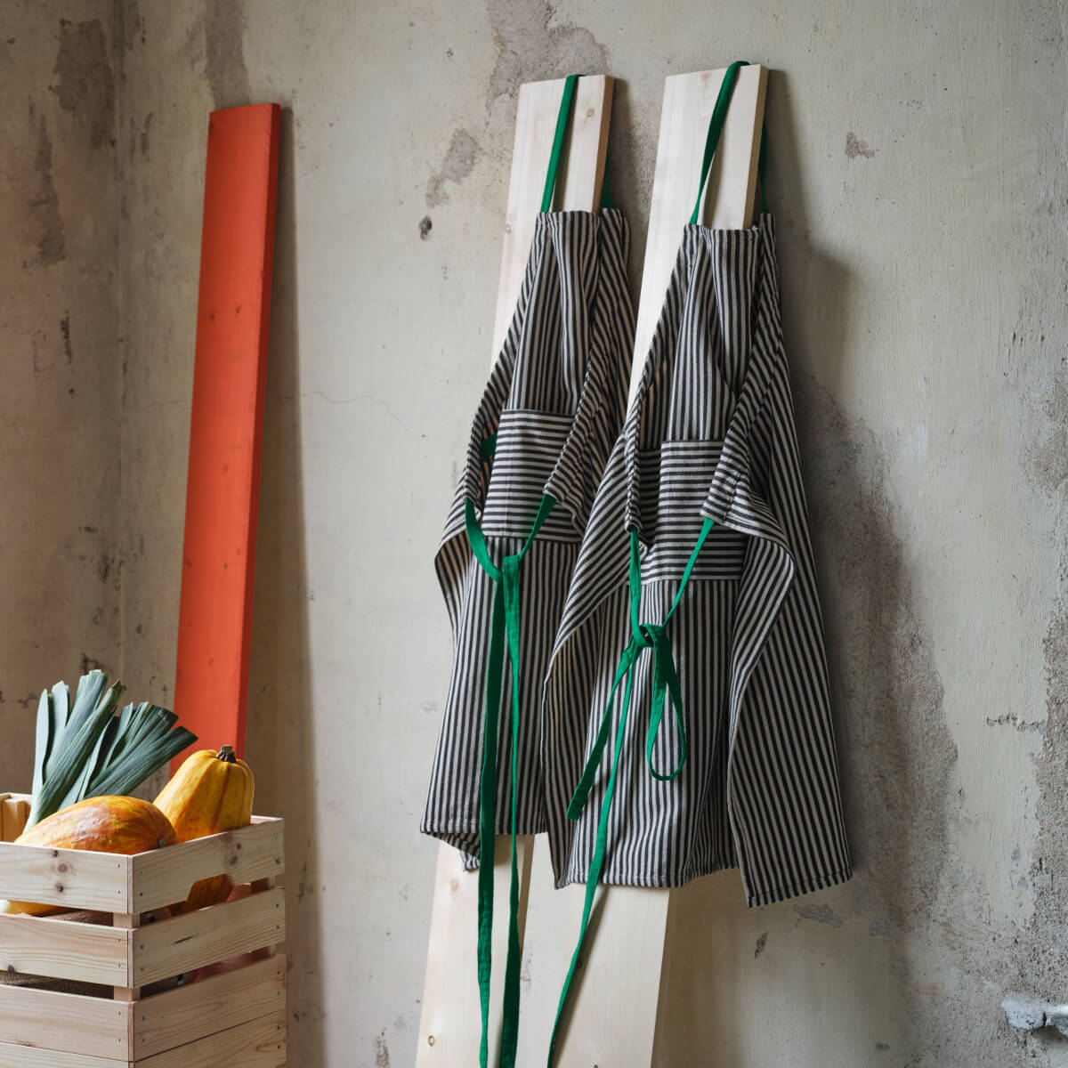 striped-apron-ikea-mavinn-collection-part-3-nordroom.jpg