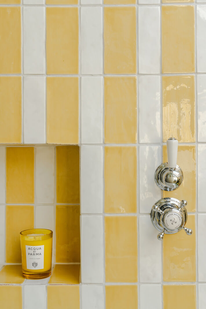 striped yellow tiles detail