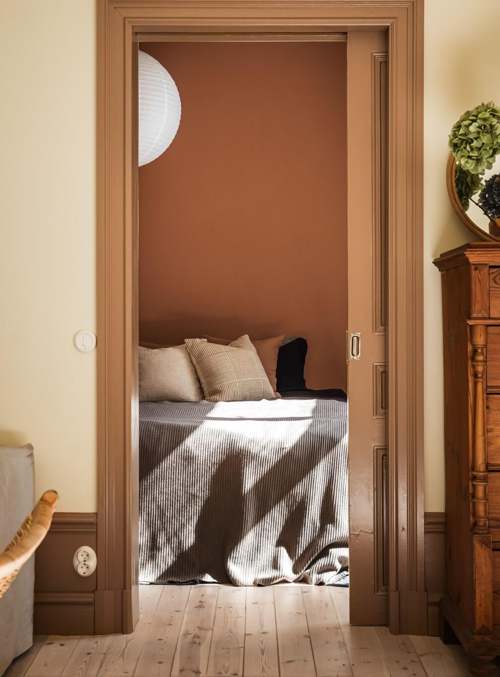terracotta bedroom