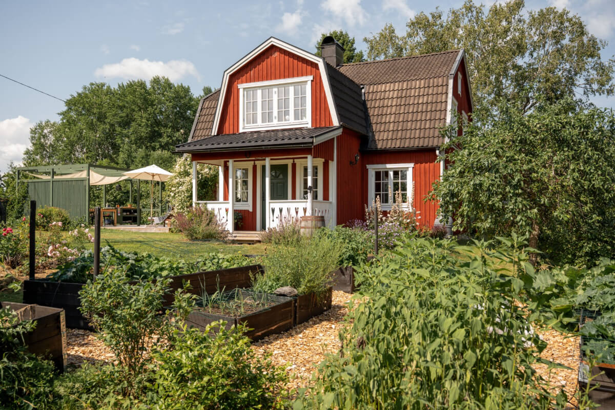 vegetable garden traditional swedish house A Charming Historic Country House North of Stockholm