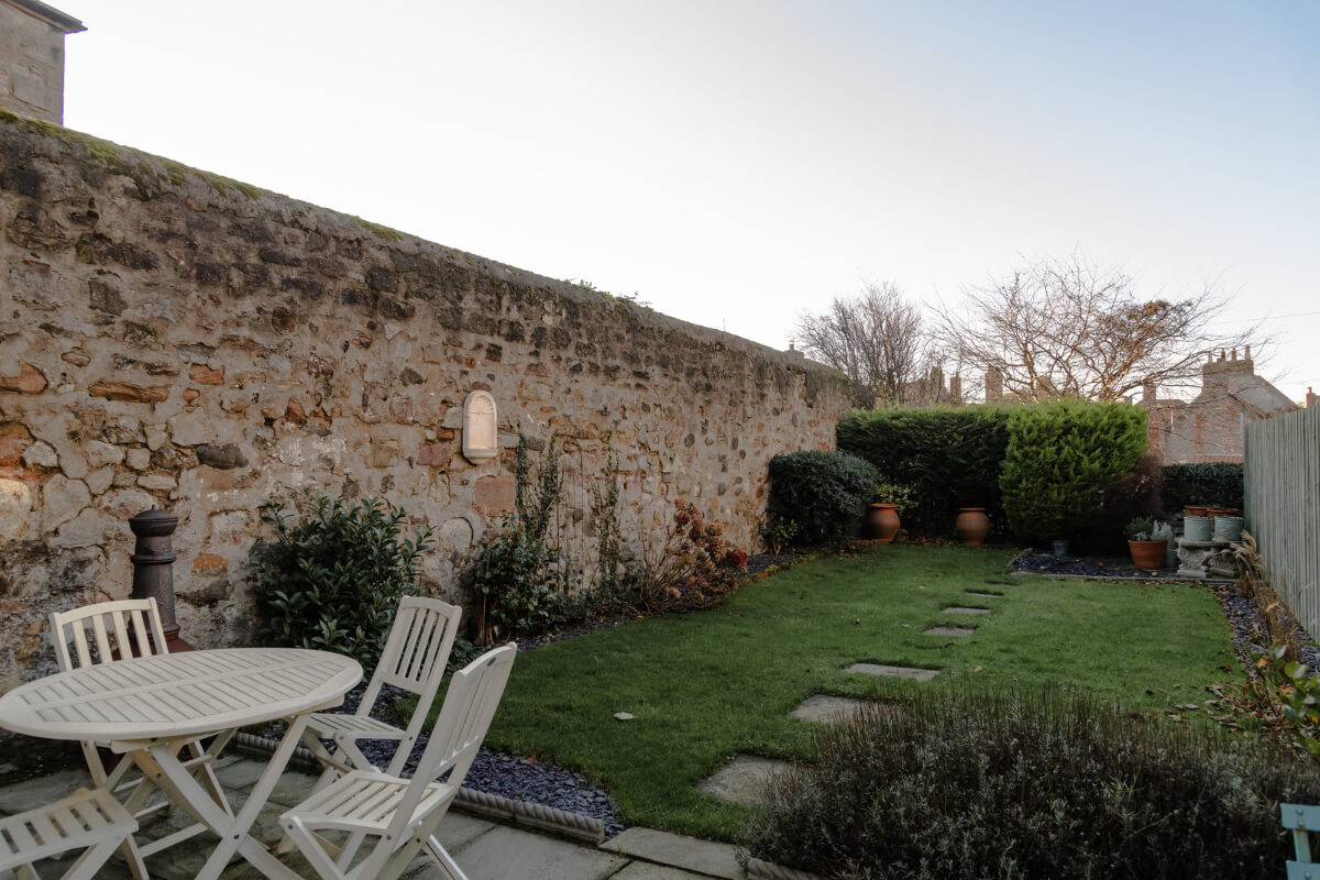 walled garden