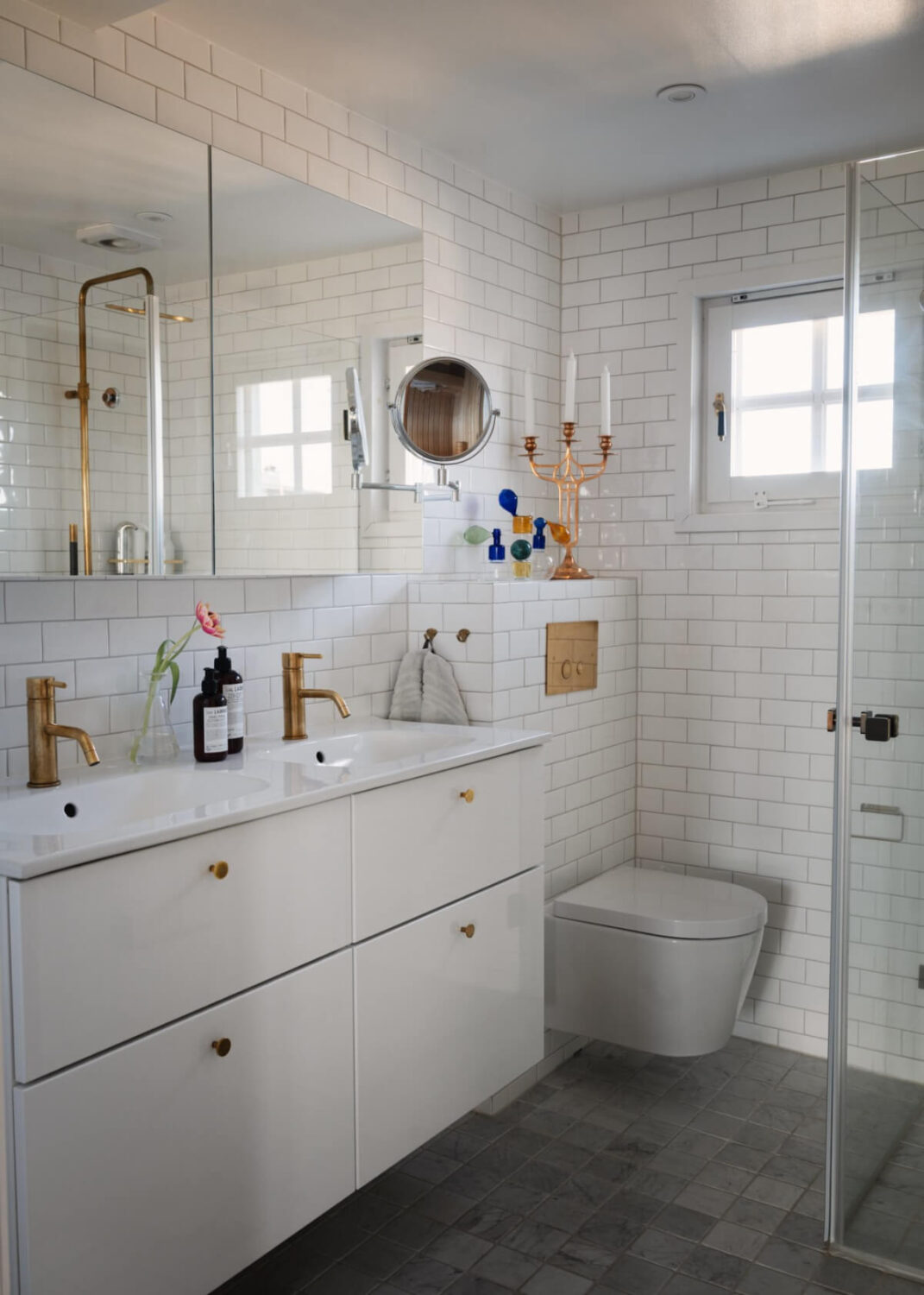 white bathroom brass fittings