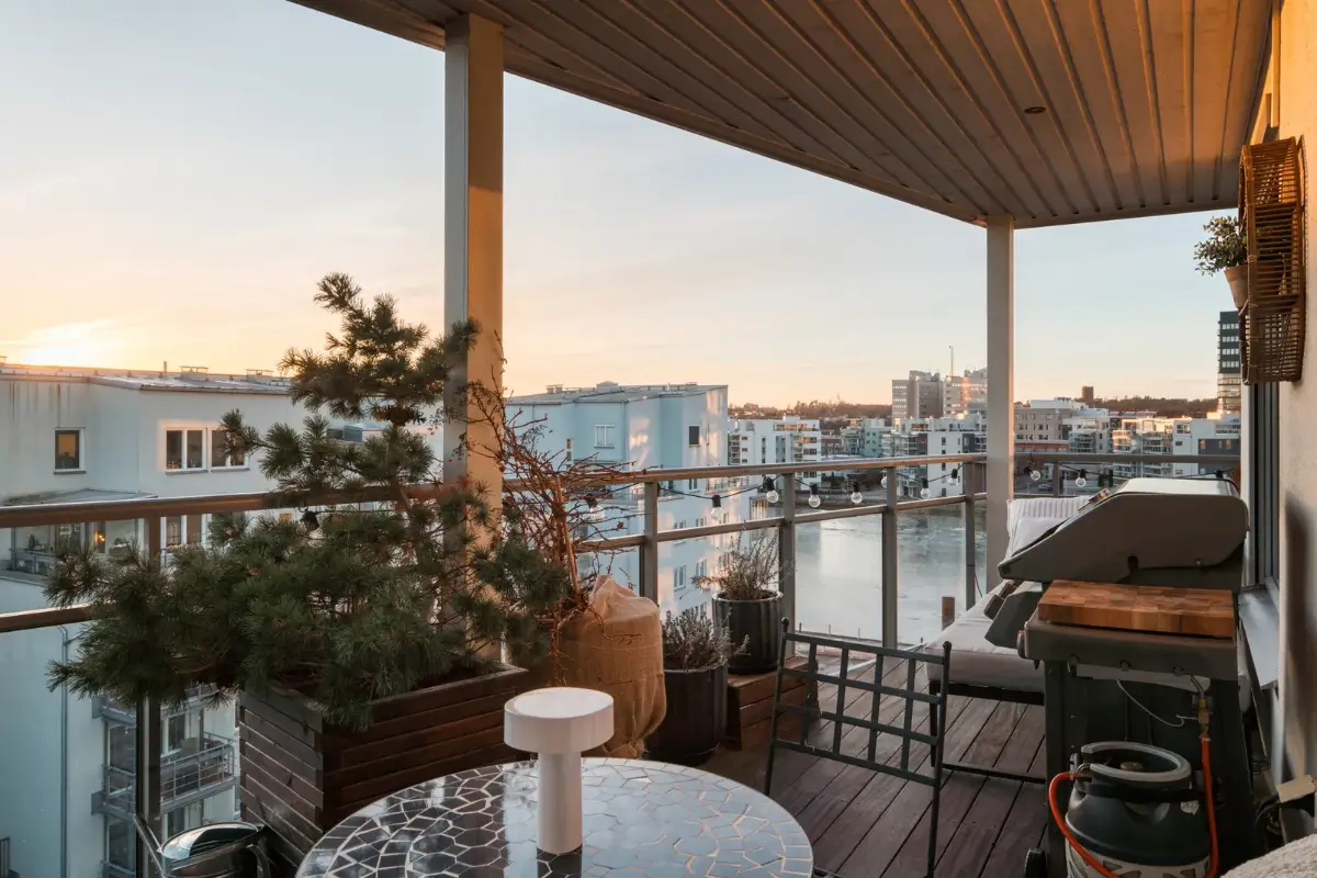 balcony
