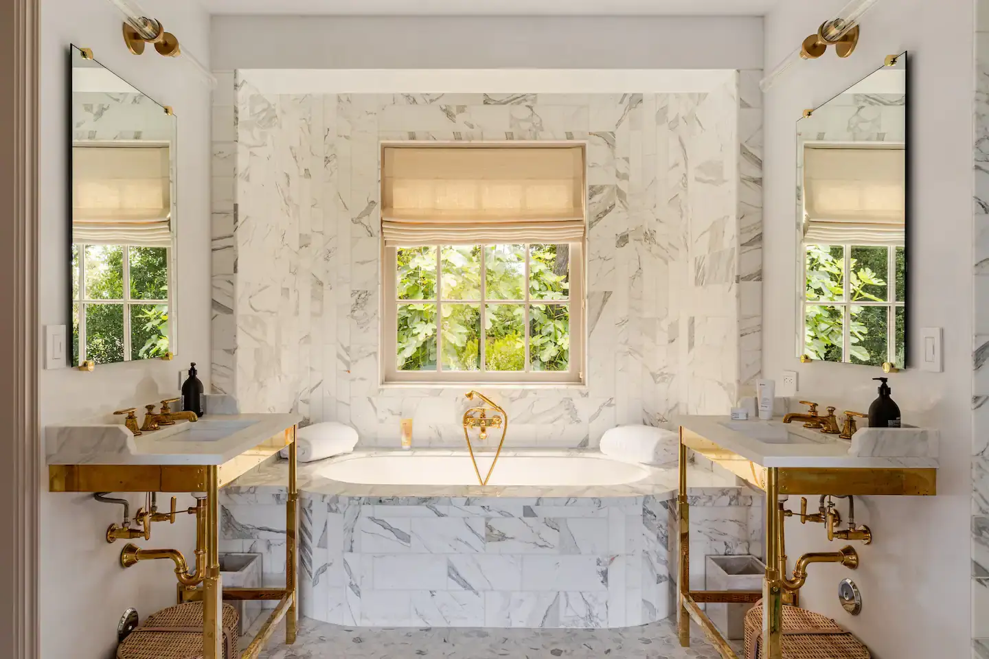 bathroom-marble-tiles-double-sinks-nordroom