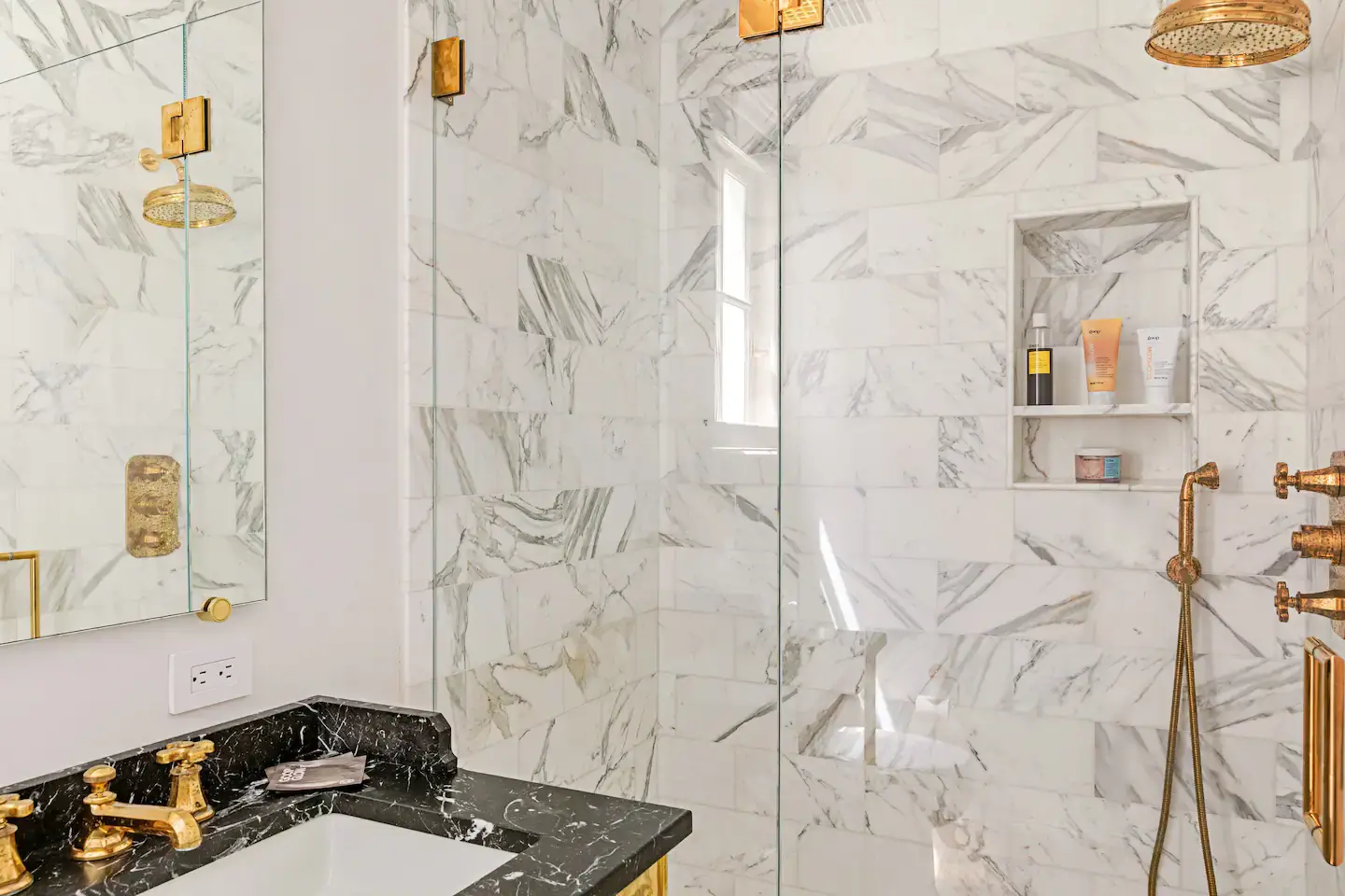 bathroom-walk-in-shower-marble-tiles-nordroom
